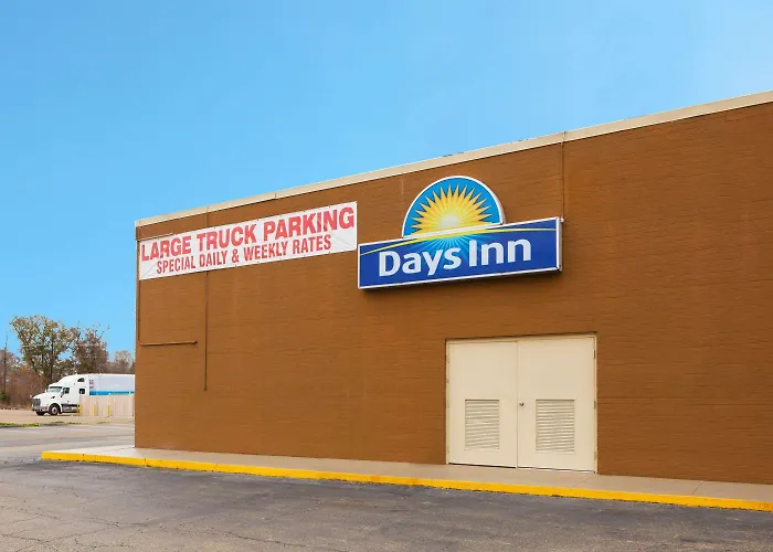Days Inn by Wyndham Lafayette/University