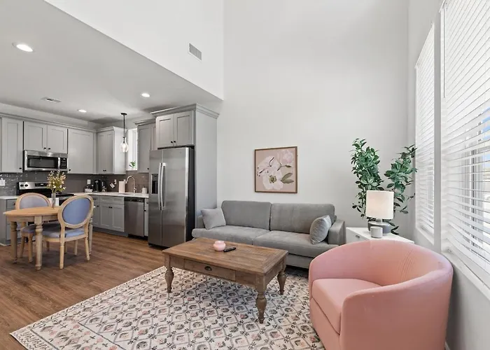 New Vermillion House King Bd Cajun Luxury Book Now