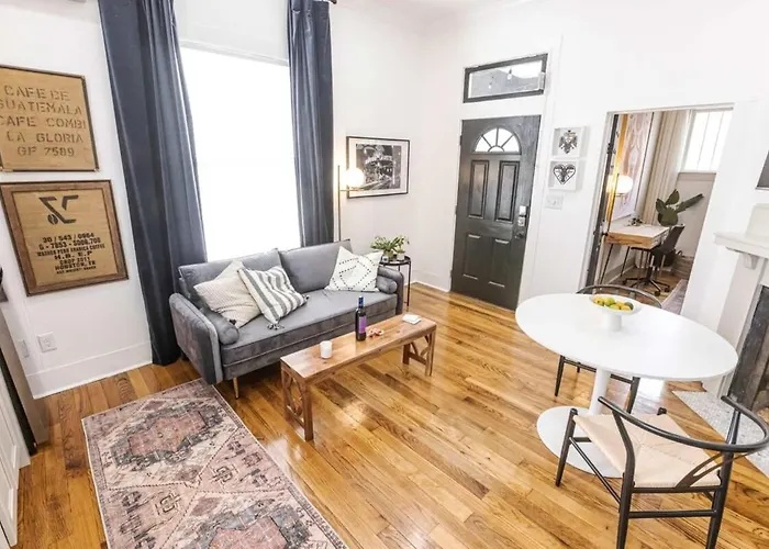 Group-Friendly Lafayette Stay