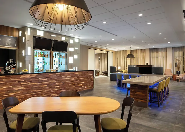 Courtyard By Marriott Lafayette South