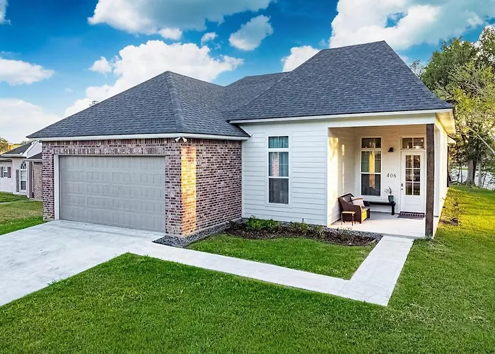 Brand New Centrally Located In Lafayette