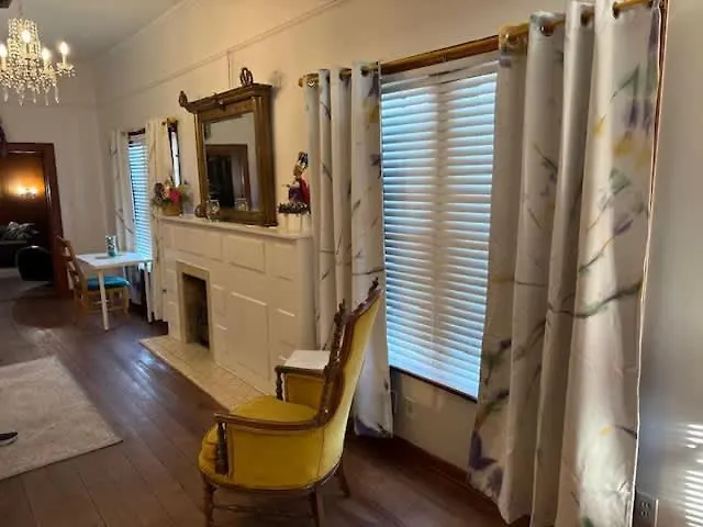 Lafayette Family Home-Free Parking Downtown & 3 Bedrooms