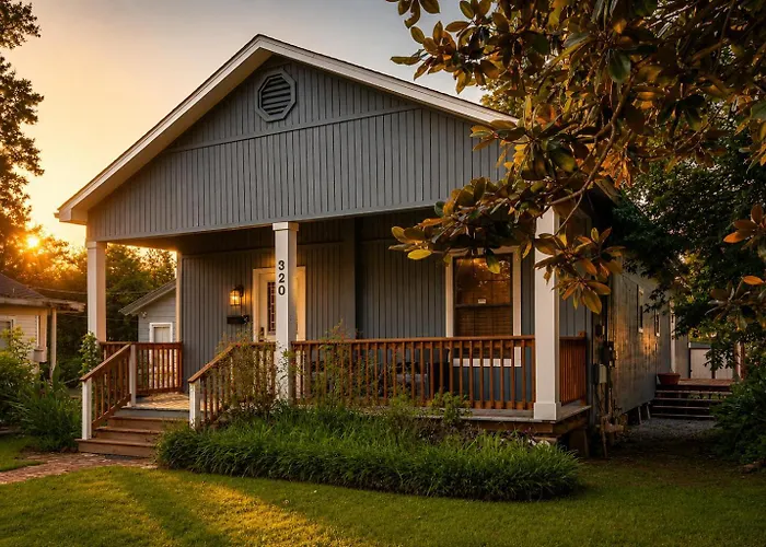 Charming 3Br Historic Home On Mardi Gras Route
