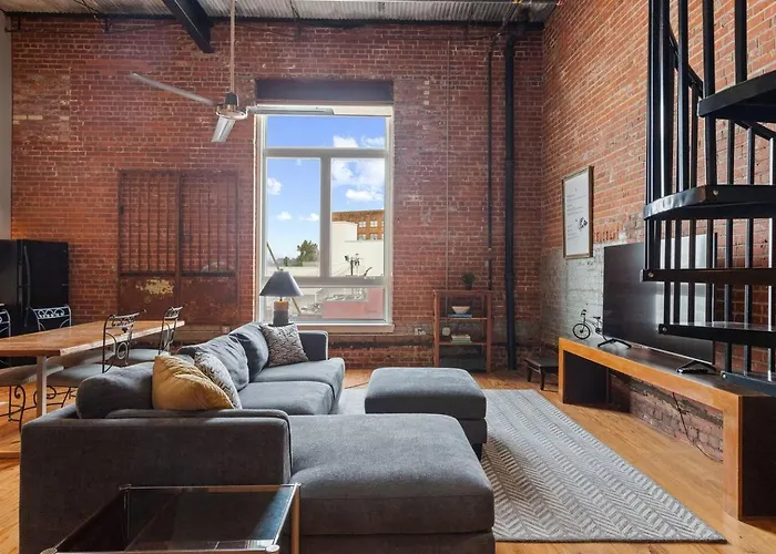 Industrial Modern Loft In Downtown Lafayette