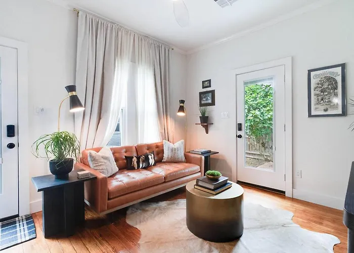 Gabriel Cottage- New, Luxury, Design, Solitude